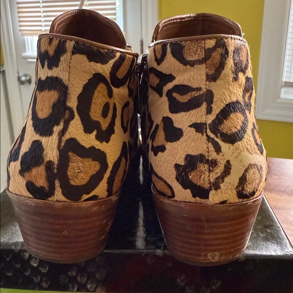 Sam Edelman Leopard Print Calf Hair Petty Ankle Boots, size 8.5 - Picture 5 of 8